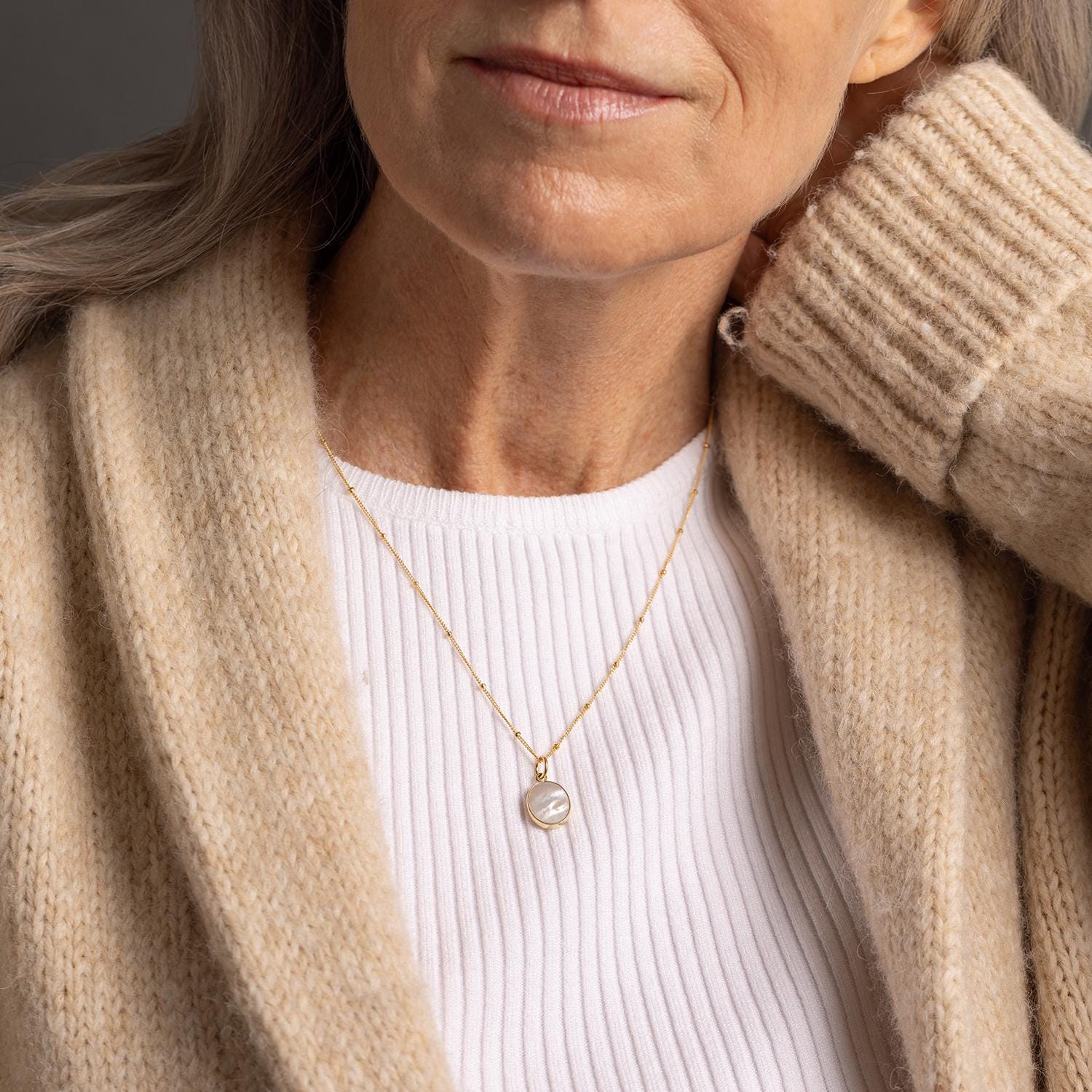 Oval Pearl Necklace - 14k Gold Filled Satellite Chain Vermeil Gold Pendant Necklaces Soul & Little Rose