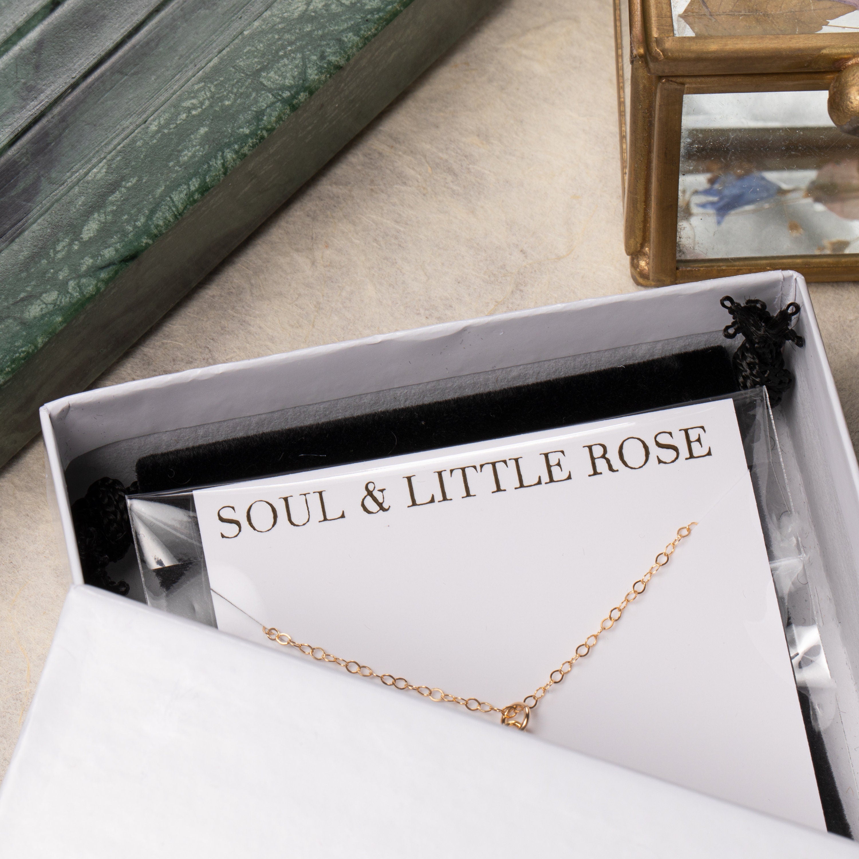 Gold Disc Necklaces: Lapis, Chrysoprase, Labradorite, Onyx, Moss Agate, Amazonite Necklaces Soul & Little Rose
